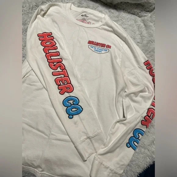 NWOT Unisex Hollister “The Co Stands For Comfort” Couch Graphic Long Sleeve - Picture 10 of 12